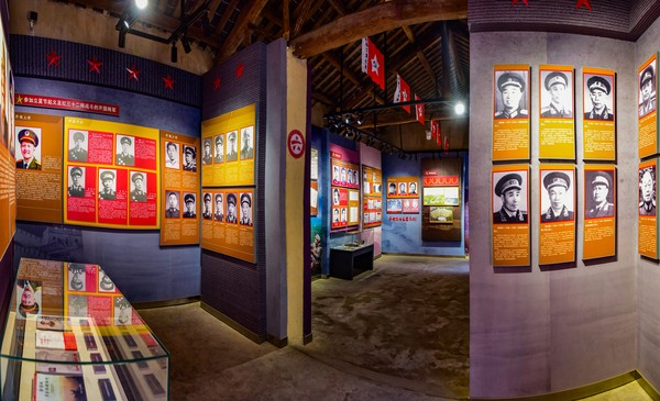 内部布展.jpg