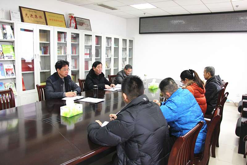 ( 会  场）